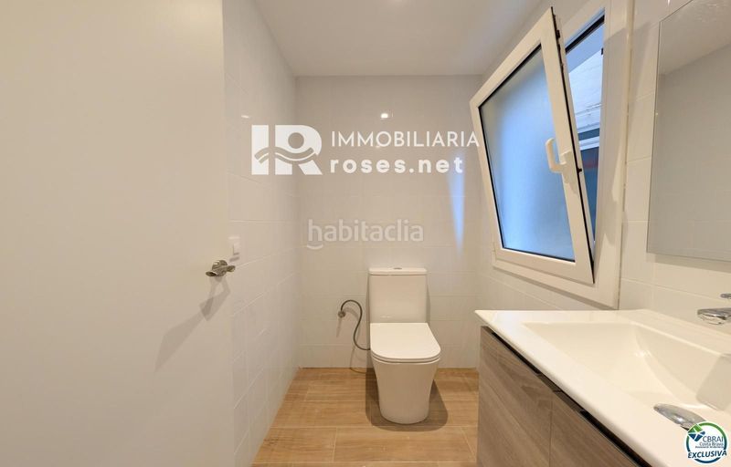 Foto da6140cb-6d10-48bb-a2c8-72b86adfb76b. Pis a Portbou