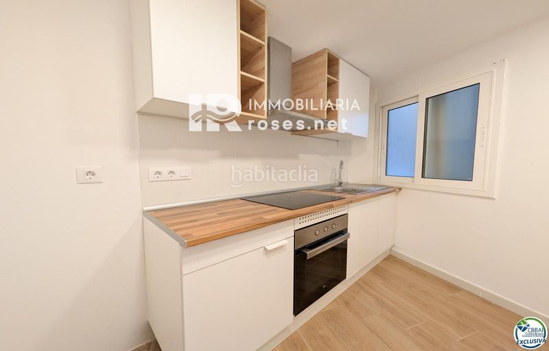 Foto dfb54992-461a-48ee-ab5f-c2b0a3a6c4bb. Pis a Portbou
