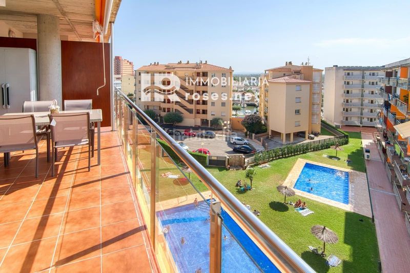 Foto 55299736-42e5-40a0-afc1-4d5d28084f67. Pis amb calefacció piscina a Santa Margarida Roses