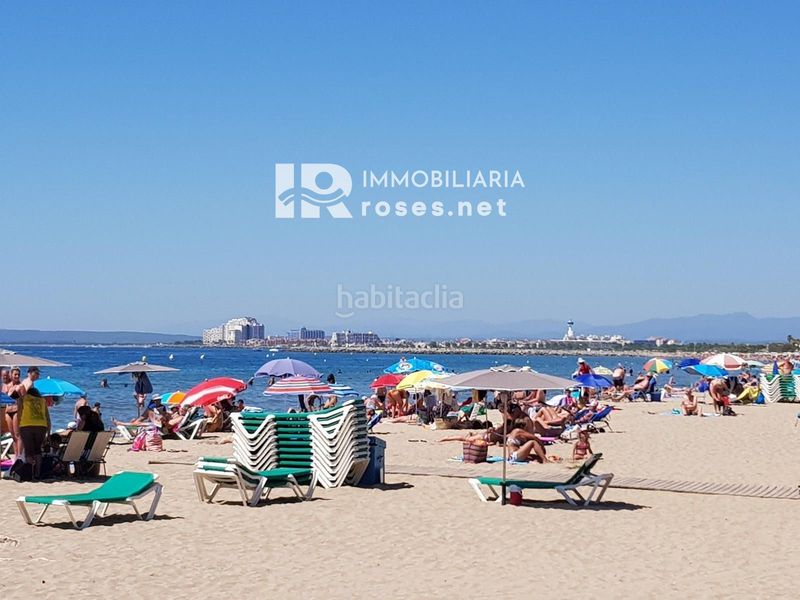 Foto 1bab7fd6-4e14-405b-8503-577b15be30b2. Pis amb calefacció piscina a Santa Margarida Roses