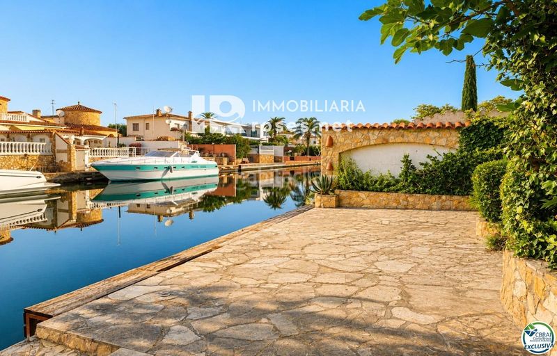 Foto fb30719e-d514-462a-b405-90f790dee19e. Chalet con riscaldamento parcheggio in Segre - Ebre - Ter Empuriabrava