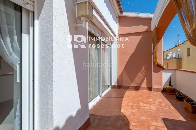 Foto 69a3e84f-3fee-4b34-b833-2c08b685ade6. Pis amb piscina a Muga - Gran Reserva - Badia Empuriabrava