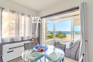 Etagenwohnung  Maritim. Apartamento en primera línea de mar con vistas en salatar, roses