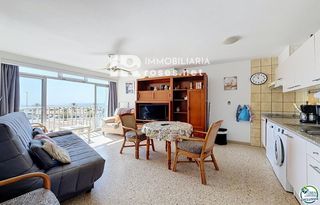 Pis  Delta muga. Apartamento vista mar en empuriabrava