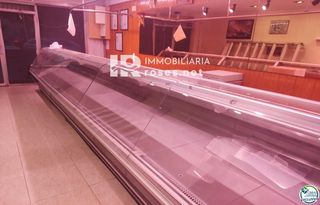 Geschäftsraum  Puigmal 4d. En venta local comercial, antigua carniceria.