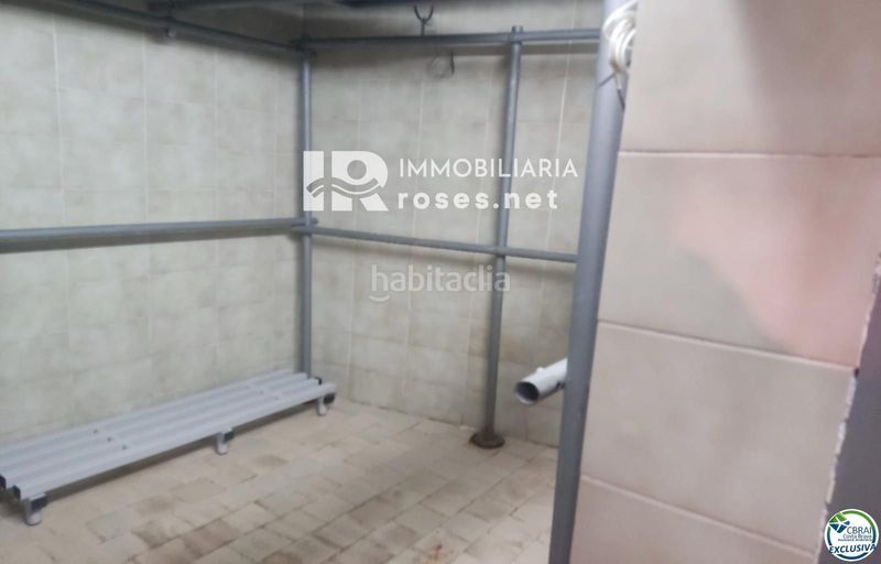 Foto f540a858-0fb3-4f6f-97bc-67a29a325249. Local comercial en venta local comercial, antigua carniceria. en Empuriabrava