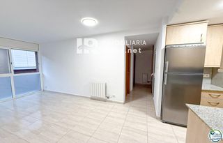 Flat  La pau. Piso de 2 dormitorios con ascensor en figueres