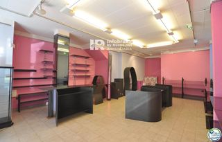 Geschäftsraum  De madrid. Local comercial en venta en roses y con 67 m2.