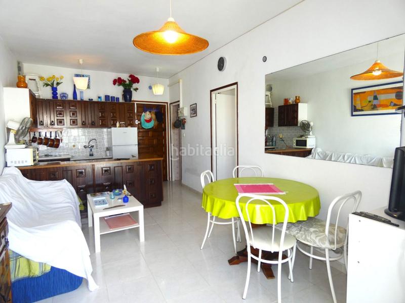 Foto 8b05b365-8d31-4a64-b547-d6ea49d7ff59. Apartamento  a 100m de la playa con terraza y vista al mar en Roses