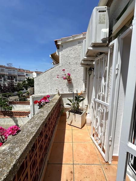 Foto 183f5e0a-4981-425e-b3b0-842737c519c7. Casa magnífica casa adosada en puig rom residencia privada con piscina y garaje en Roses