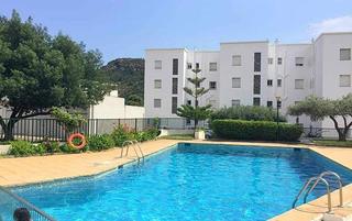 Apartament  Lisboa. Encantador apartamento con 2 habitaciones en mas oliva  terraza