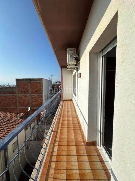 Foto 02e1587d-3beb-4629-860f-086c8253a646. Apartament amb calefacció a Centre Roses