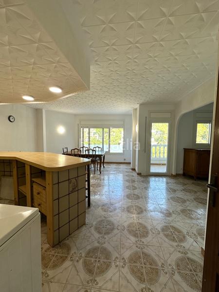 Foto 1d18588a-be86-4fae-82d8-9294bf9d6aa6. Apartament amb calefacció a Centre Roses