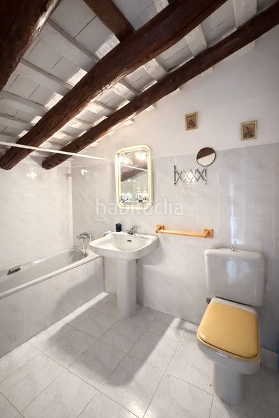 Foto 2f8953c3-a352-4400-aad4-287426e3222d. Casa a Castelló d´Empúries