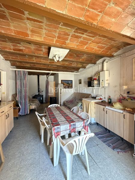 Foto 8fb3d8e1-797d-449f-a49c-9c77eea4be0b. Parking coche lote de 3 garajes y gran parcela en parque natural en Roses