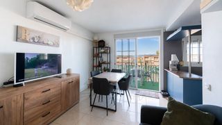 Apartamento  Gran reserva. Magnífico apartamento reformado con piscina y licencia turística