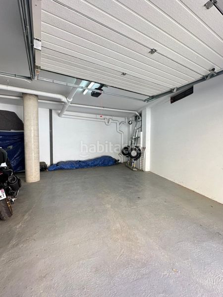 Foto 9f361c3e-3aff-4b83-8272-3bfe5e8ee9e1. Aparcament cotxe a Centre Roses