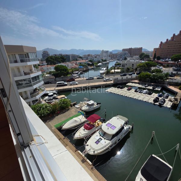Foto d7715236-2f3a-488a-bec4-855f3dbf72c9. Apartament amb calefacció a Santa Margarida Roses