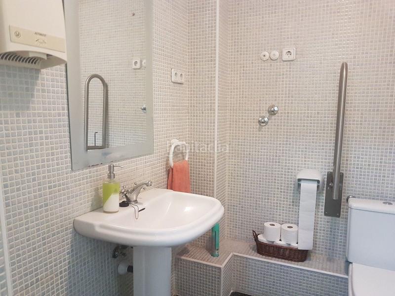 Foto 5be21c0c-a940-48dc-b740-3f56efbf99aa. Local commercial dans rambla president lluís companys 14 dans Tarragona