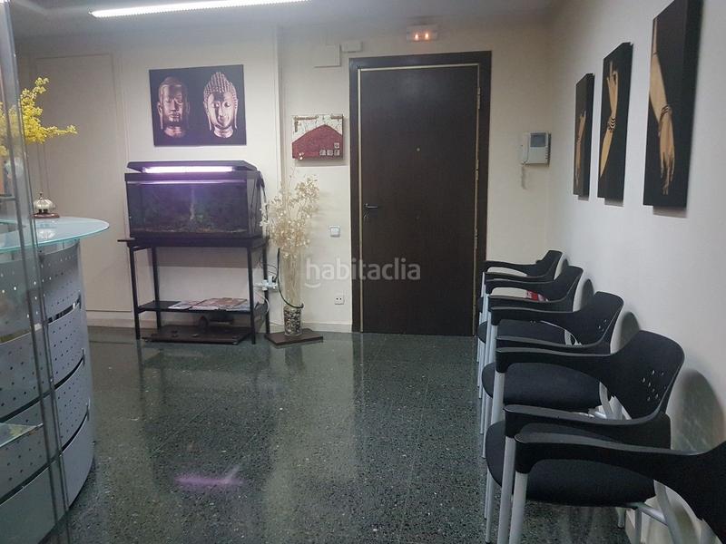 Foto 97a513e9-6a1d-4970-8bb5-44a775474f1e. Local commercial dans rambla president lluís companys 14 dans Tarragona