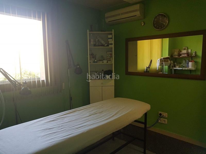 Foto b49efe8a-1154-4c6b-b585-438cda47ba49. Local commercial dans rambla president lluís companys 14 dans Tarragona