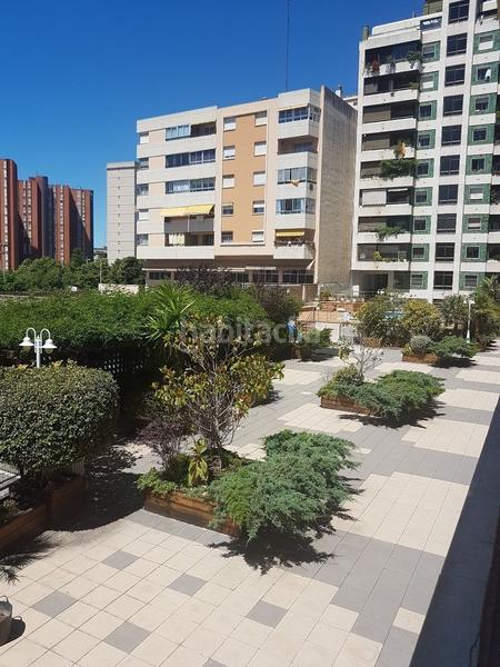 Foto efe9da9d-a17e-4f7d-bb22-bb1551ccf137. Local commercial dans rambla president lluís companys 14 dans Tarragona