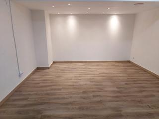 Lloguer Local Comercial a Carrer d'higini angles 4l. Boulevard bus