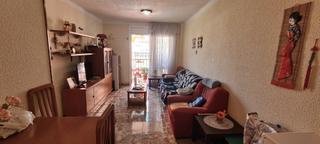 Flat in Carrer de frederic urales 3. Piso con gran trastero en el mismo edificio.