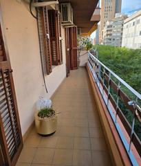 Location Appartement  Carrer rovira i virgili. Totalmente equipada y lista para entrar a vivir!