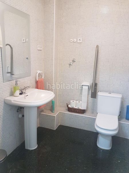 Foto 0545b751-1c30-4979-bba2-972a3a5ba537. Local comercial a Nou Eixample Nord Tarragona