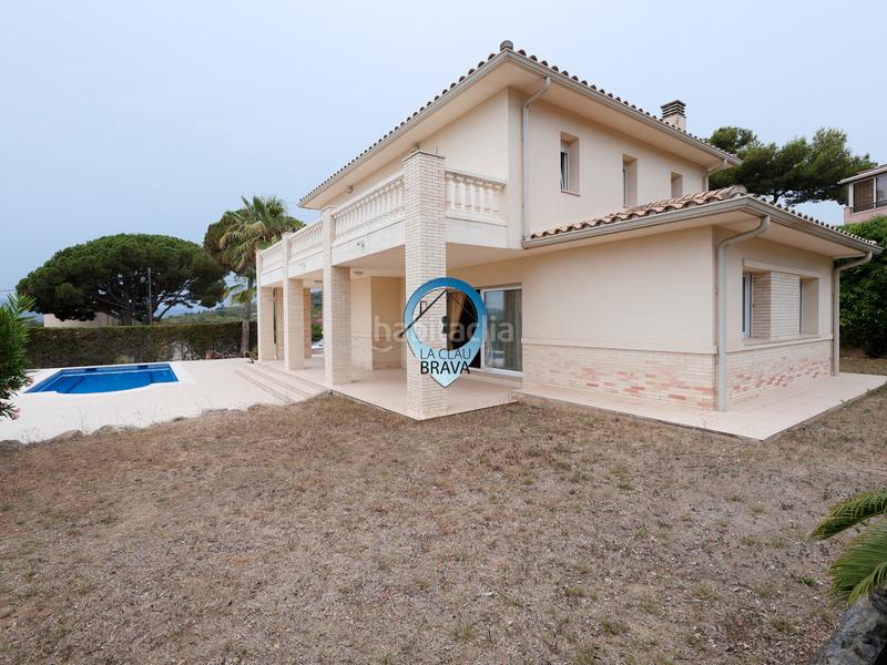 Foto 6bf1fa0c-d827-45a6-bf85-cad91fa1ae6a. Chalet  de materiales nobles en Fenals, platja d’aro en Platja d´Aro