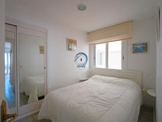 Appartement  Passeig marítim del president josep irla. Apartamento con terraza panorámica en primera línea de mar