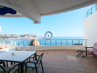 Pis  Passeig marítim del president josep irla. Apartamento con terraza panorámica en primera línea de mar