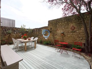 Haus in Plaza mayor 5. Donde antes brindaba un pueblo… ahora puedes vivir tú