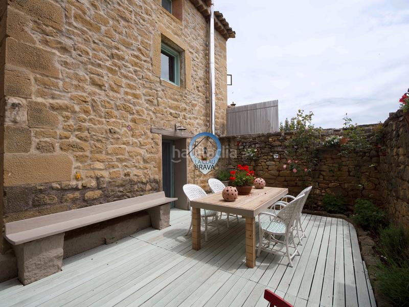 Foto e2399e8a-c591-4b6b-a1cb-613fea534ff5. Casa a plaza mayor 5 a Ardisa