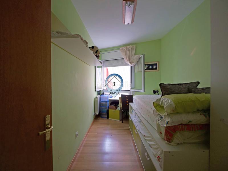 Foto 9fe2221f-525f-4a7c-a551-e066cfee29d9. Pis amb calefacció a Eixample Sant Feliu de Guíxols