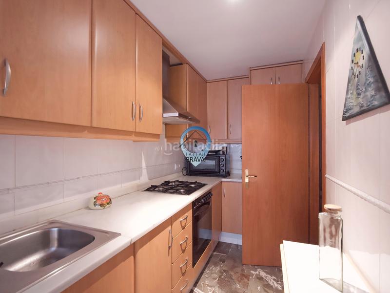 Foto ae6e5011-428a-4c07-a946-c872537adba4. Pis amb calefacció a Eixample Sant Feliu de Guíxols