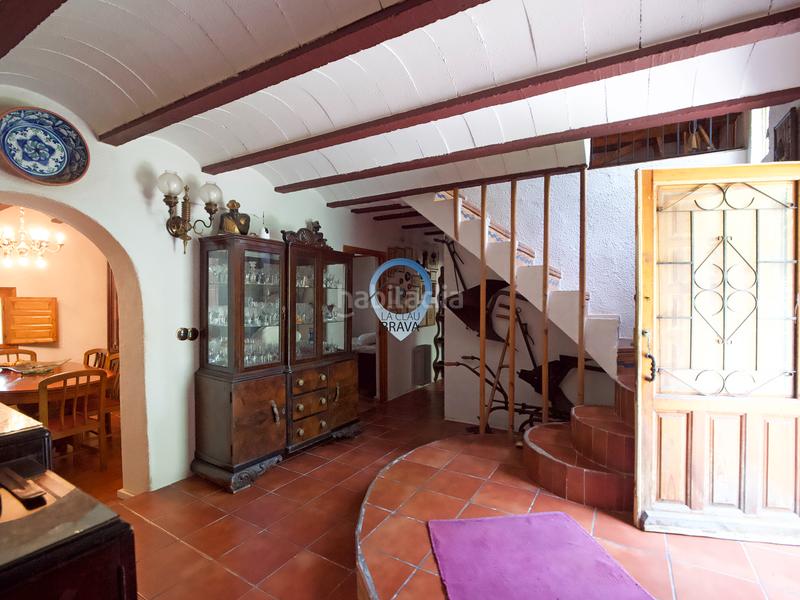 Foto 19e1d6b4-00ae-45d8-9686-32c407896848. Masía  en venta , girona – 12.700 m² de terreno privado y agua propia en Arbúcies