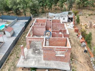 Chalet  Urbanització llac del cigne. ¿la casa perfecta? no, mejor: la casa que aún puedes hacer tuya.