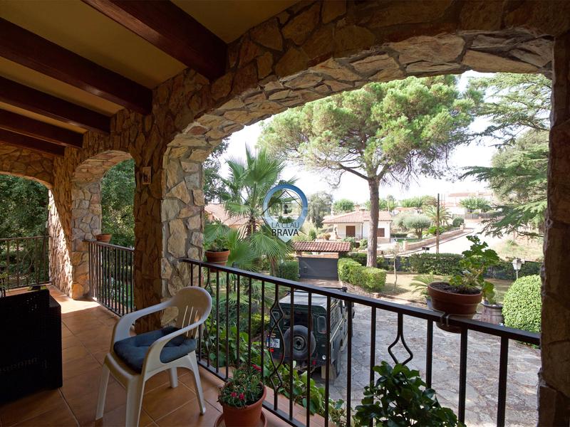 Foto 8fbd87b3-f426-46a6-afa5-ffa497c6c7f1. Casa una casa con jardín, piscina, y mucho más que eso. en Caldes de Malavella