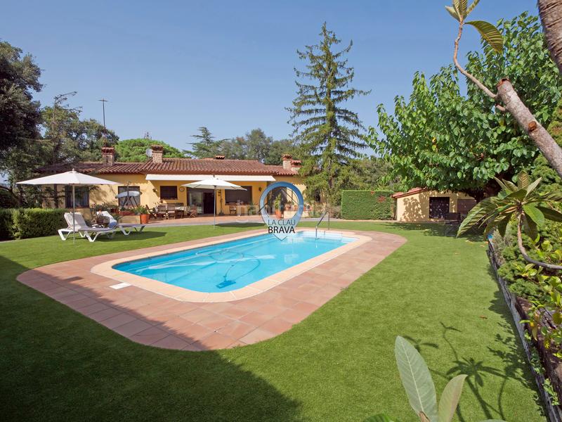 Foto e1695ed6-ae2e-4dfc-bd5f-a50a2fee33b6. Casa una casa con jardín, piscina, y mucho más que eso. en Caldes de Malavella