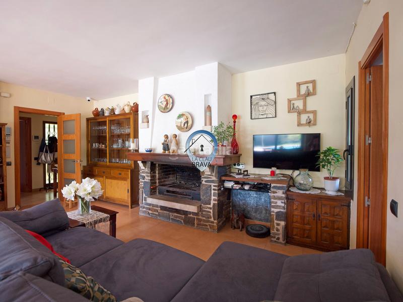 Foto f2e5733c-8a88-4390-a449-ad4fcd19d892. Casa una casa con jardín, piscina, y mucho más que eso. en Caldes de Malavella