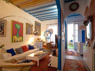 Maison  Carrer sant joan. Una casa amplia, con carácter y pensada para vivirla.