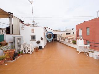 Casa  Carrer nou de sant antoni. Tu casa en la costa brava, donde cada día se siente como vacacio