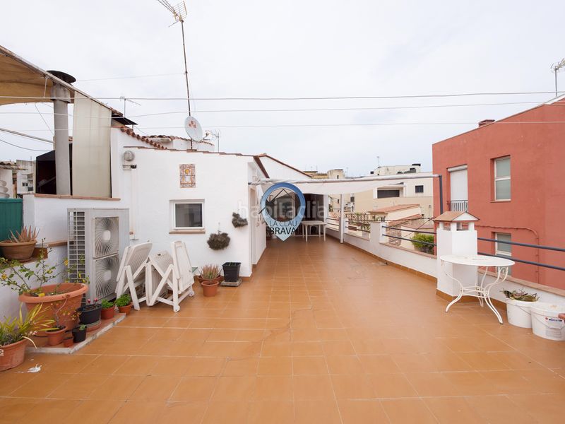 Foto 42527308-82e0-4e34-b094-5009d6602877. Casa amb calefacció aparcament a Eixample Sant Feliu de Guíxols
