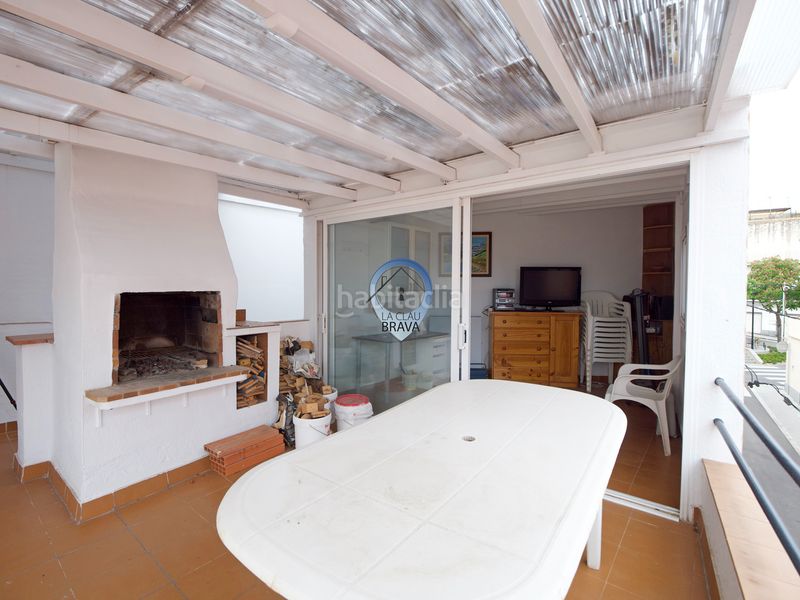 Foto b96406de-cade-43c0-931a-b0d46082cd83. Casa amb calefacció aparcament a Eixample Sant Feliu de Guíxols