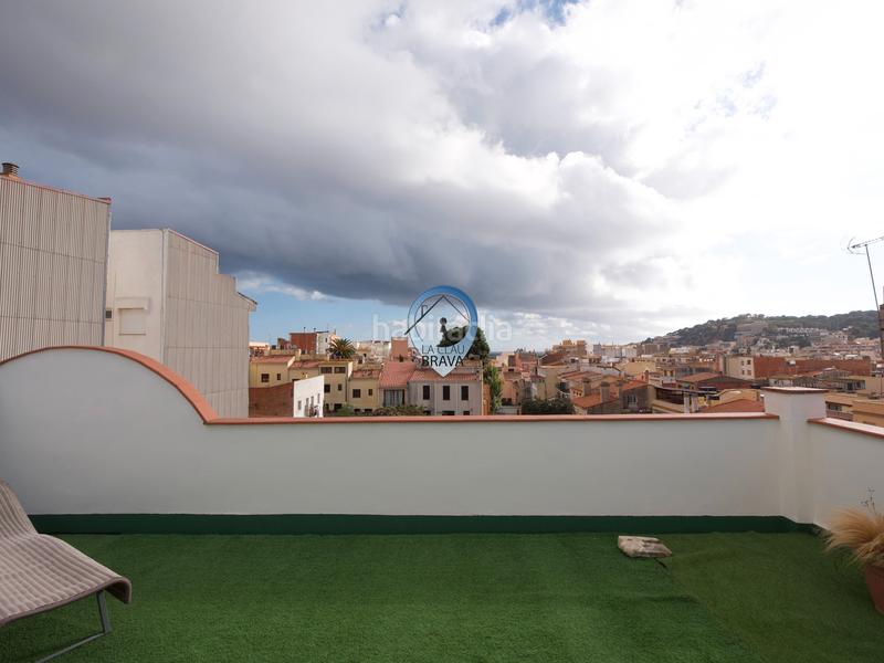 Foto 0080ceeb-57a3-4ff9-a4bb-357e7809506e. Dachwohnung mit parking in Eixample Sant Feliu de Guíxols