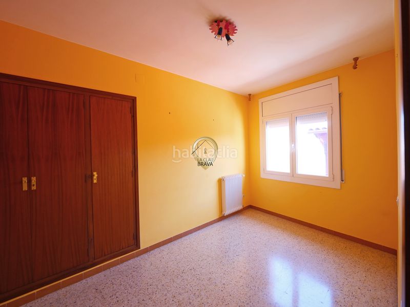 Foto 1ed81f2a-e686-4c07-a7a1-5415d09897d1. Pis amb calefacció a Eixample Sant Feliu de Guíxols