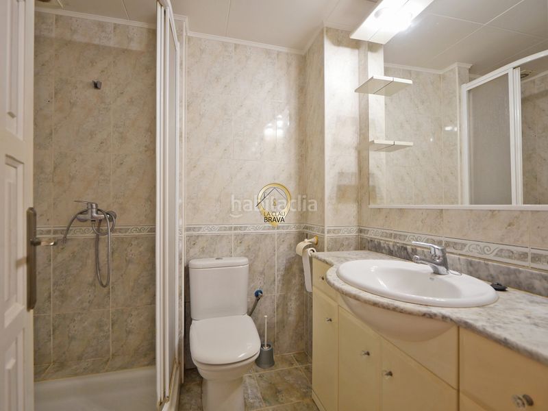 Foto 9324a12b-8076-4ddb-8c20-1d90a322dfa6. Casa aparellada amb xemeneia calefacció aparcament a Platja d´Aro