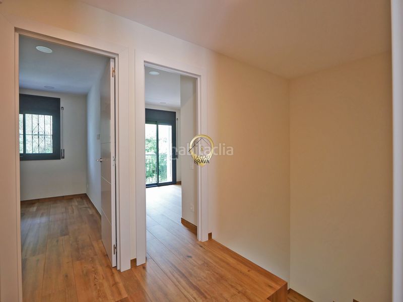 Foto f7b96598-8dd5-4739-96bd-617b054e8092. Casa adossada amb xemeneia calefacció aparcament piscina a Platja d´Aro